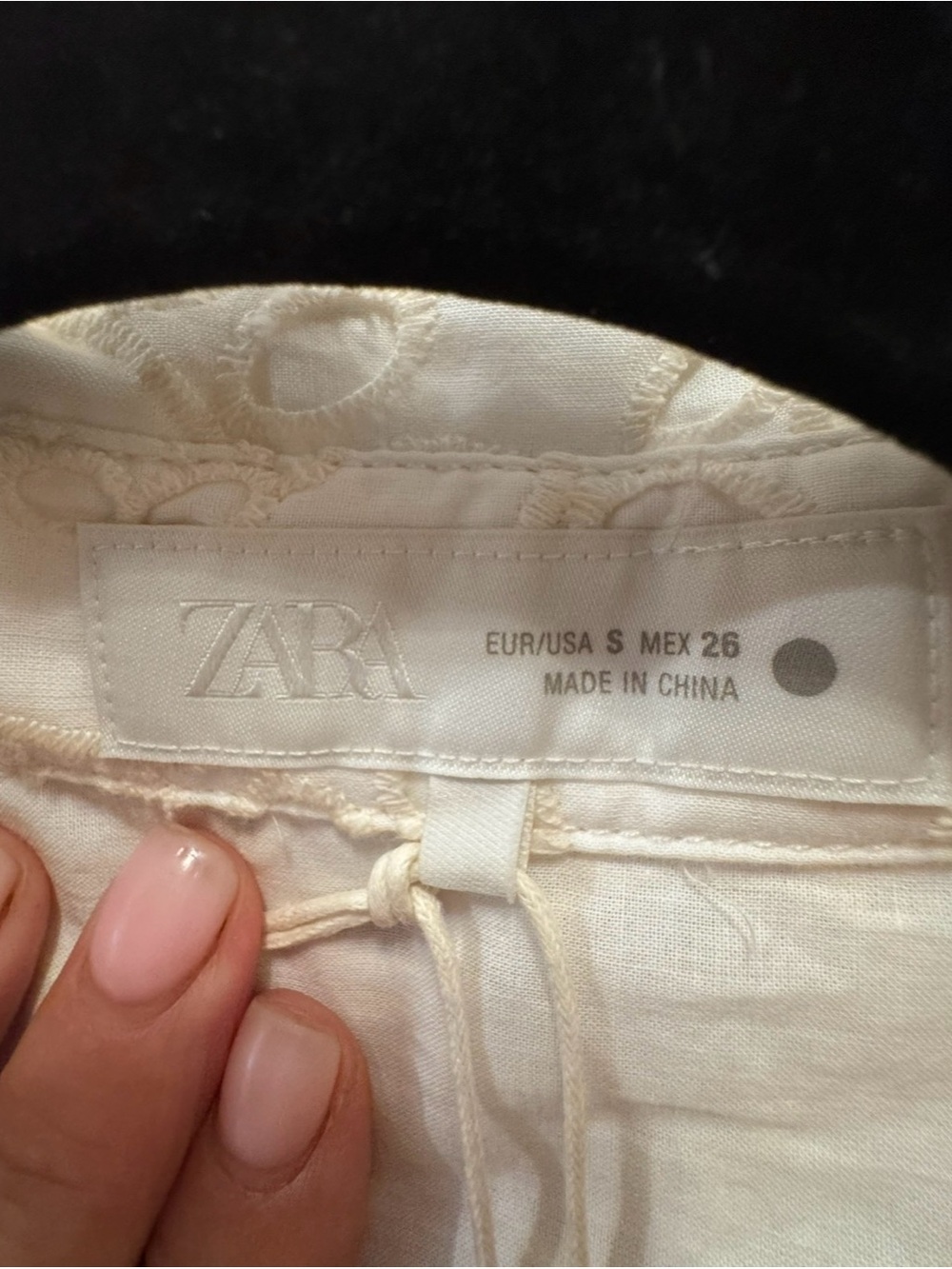 Zara white embroidery dr - Picture 9 of 9